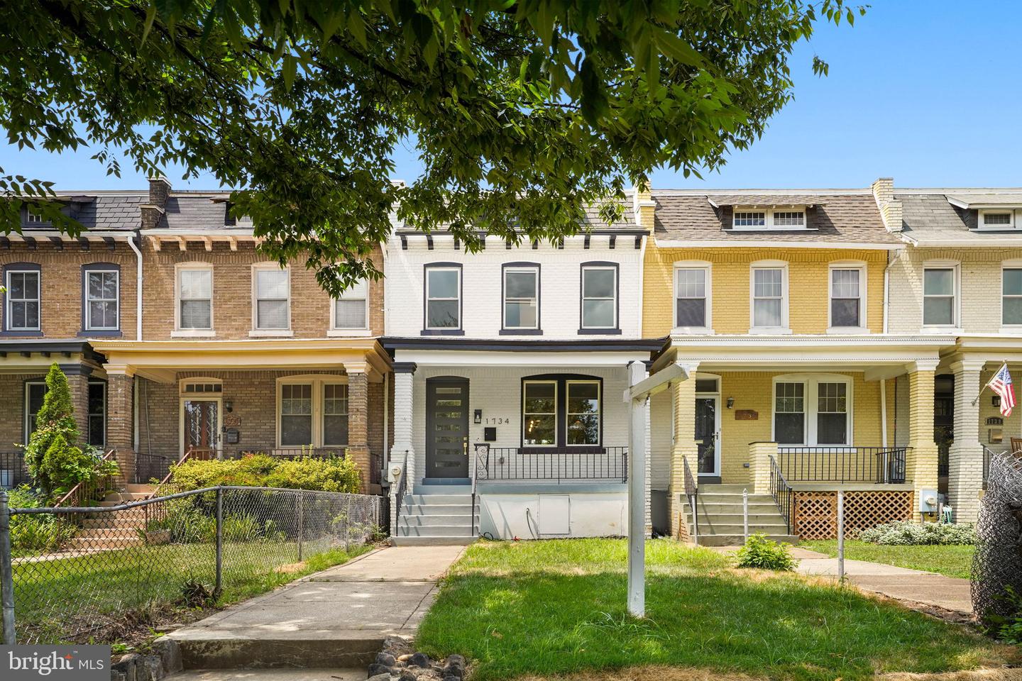 1734 Potomac Ave SE — photo