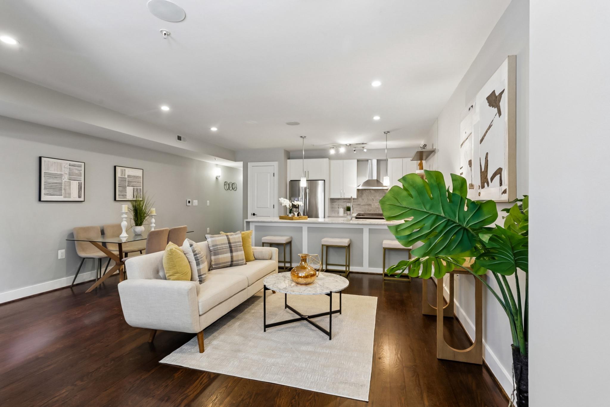 1311 K St SE #1 — photo