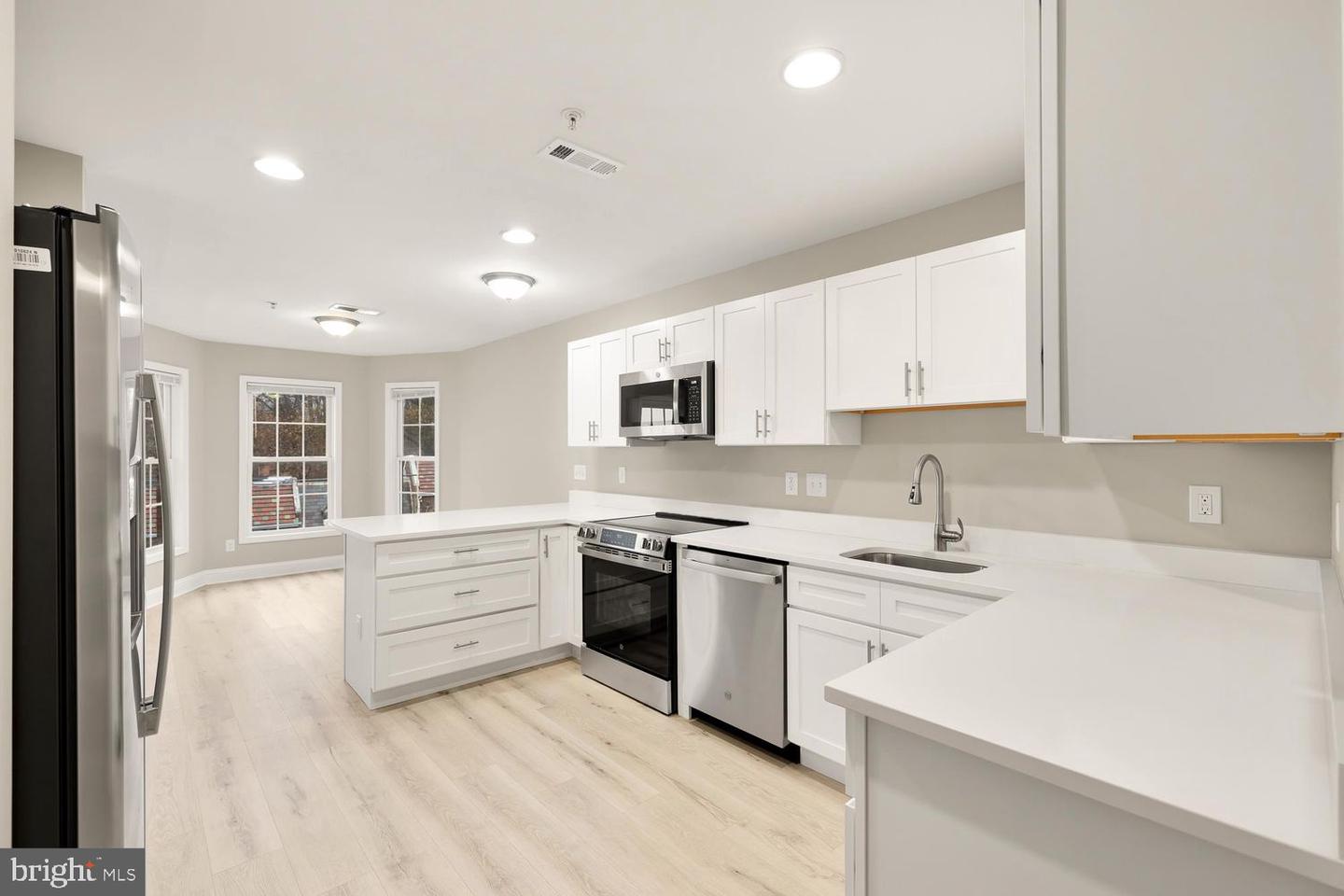 1753 W St SE #C — photo