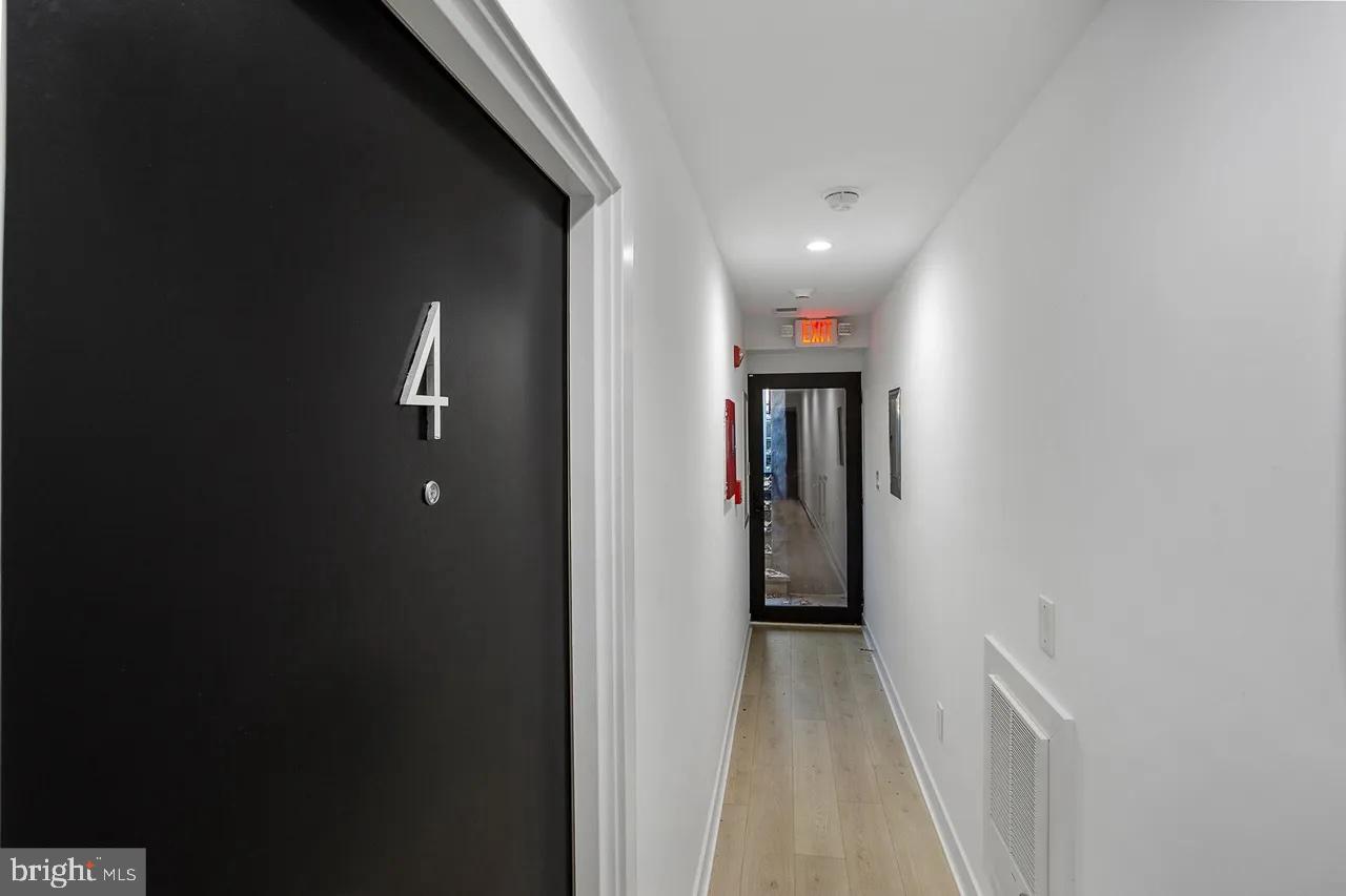 4 R Street NW #4, Washington, DC 20001 — photo 3