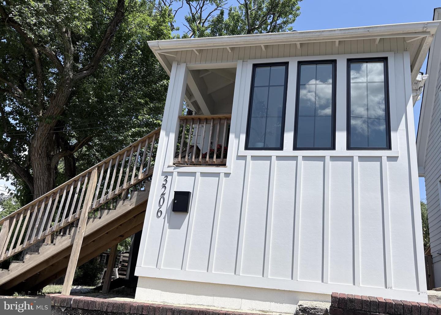 3206 Loud Pl SE — photo