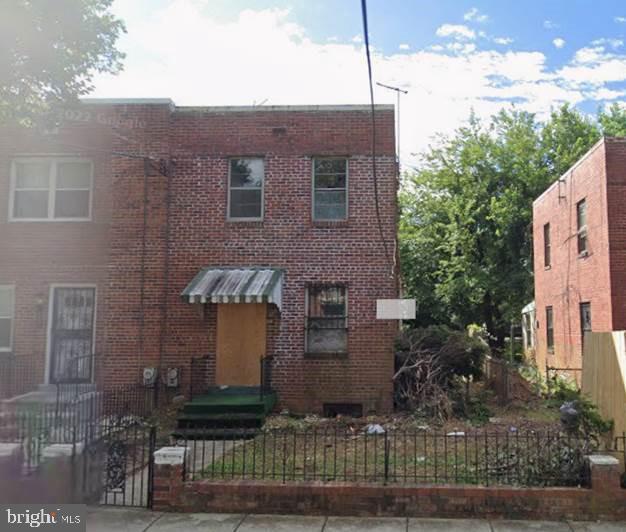 1457 Congress Pl SE — photo