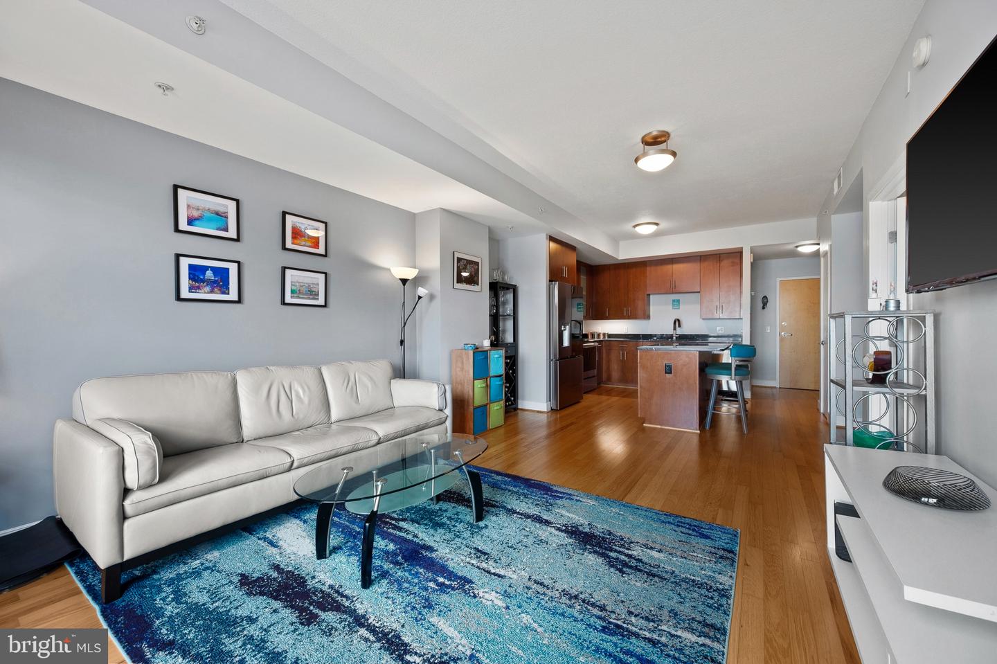 910 M St NW #1006 — photo