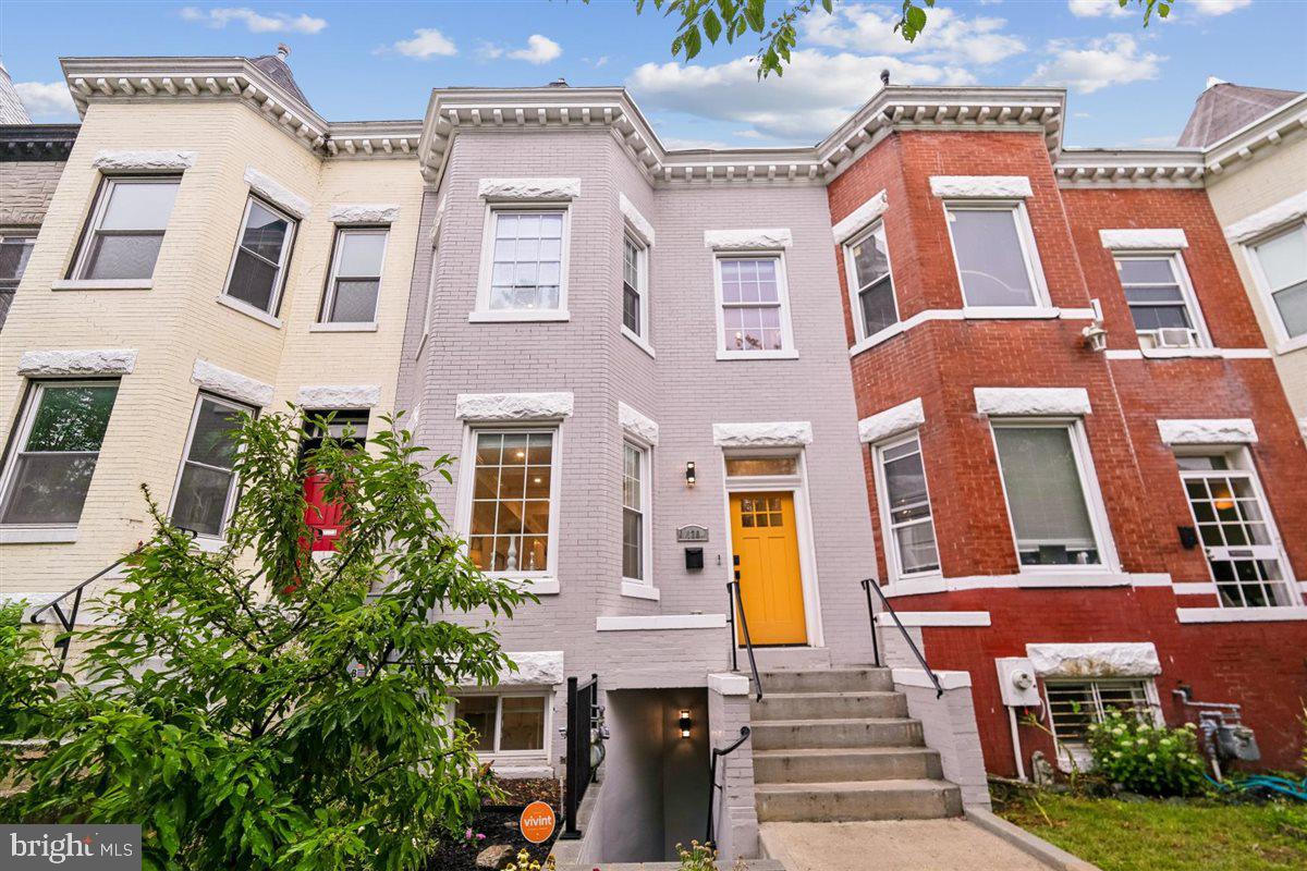 130 Adams St NW — photo