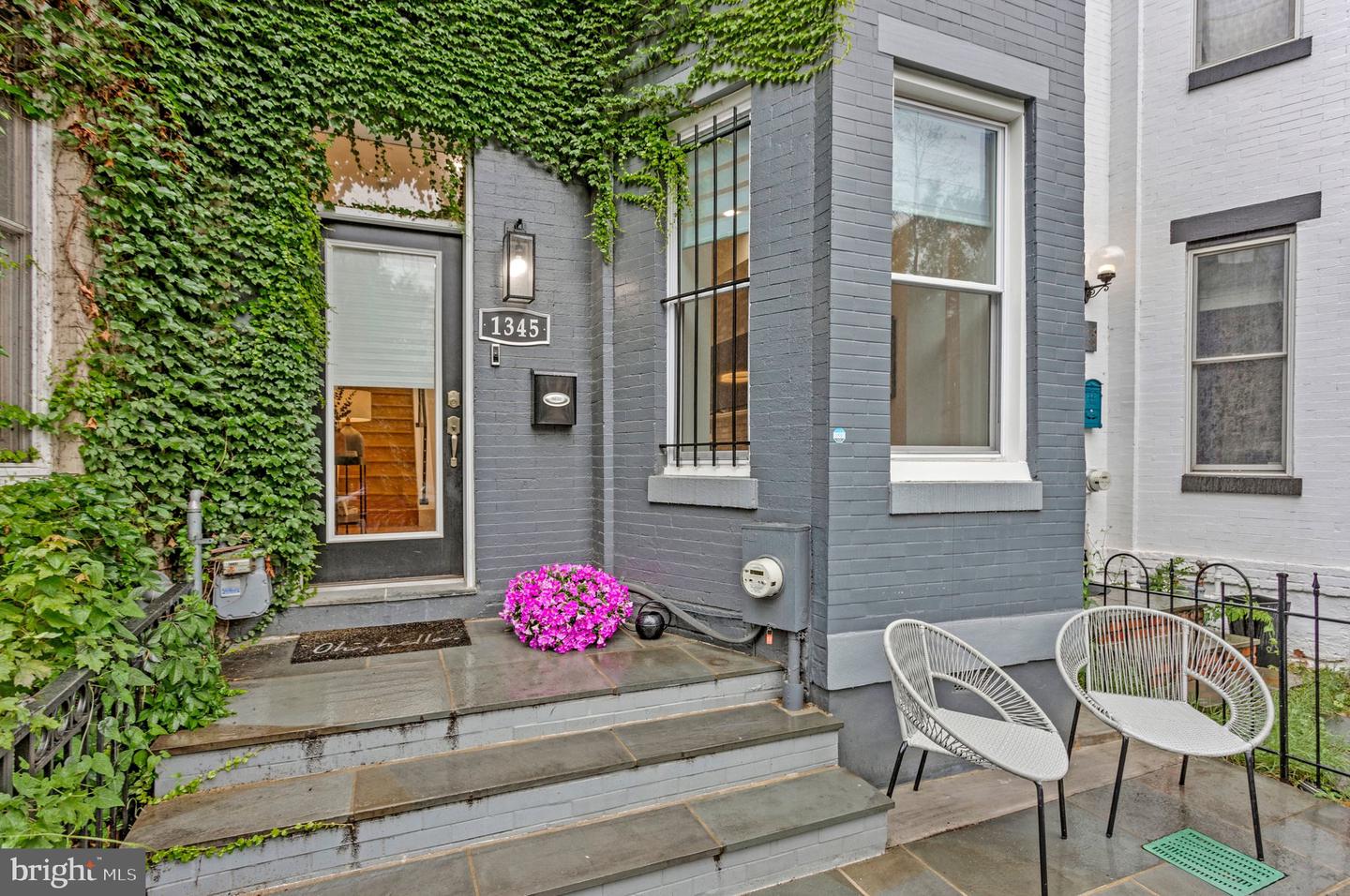 1345 V St NW — photo