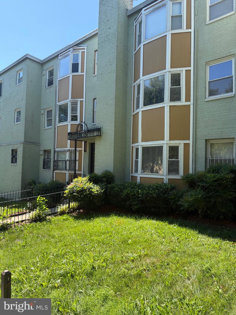 2835 Gainesville St SE #304 — photo