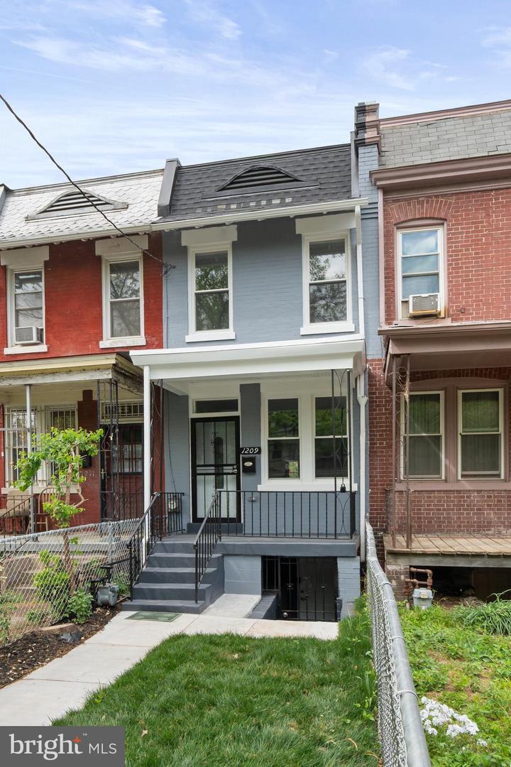 1209 Shepherd St NW — photo