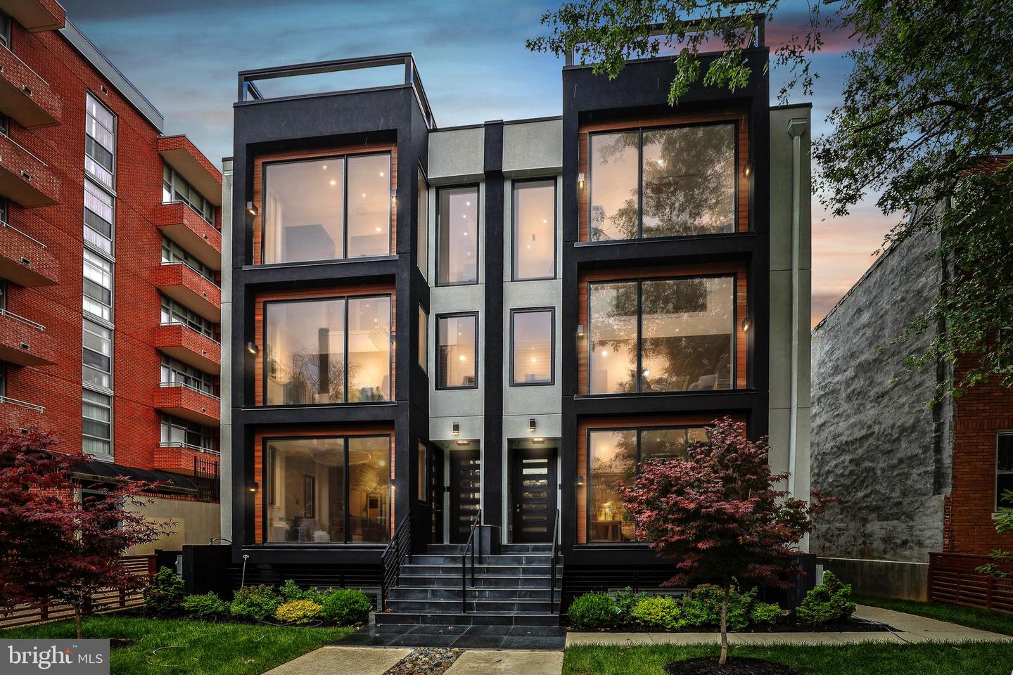 304 K St NE #1 — photo
