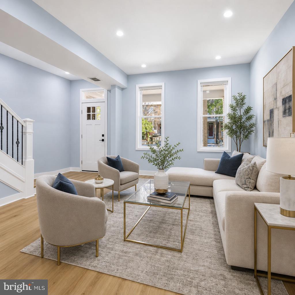 706 Longfellow St NW — photo