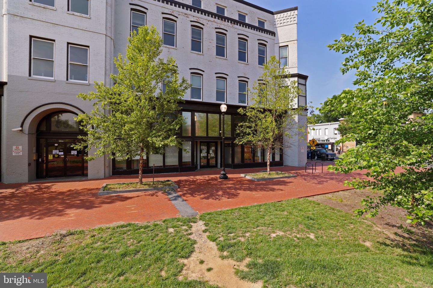 801 Pennsylvania Ave SE #360 — photo