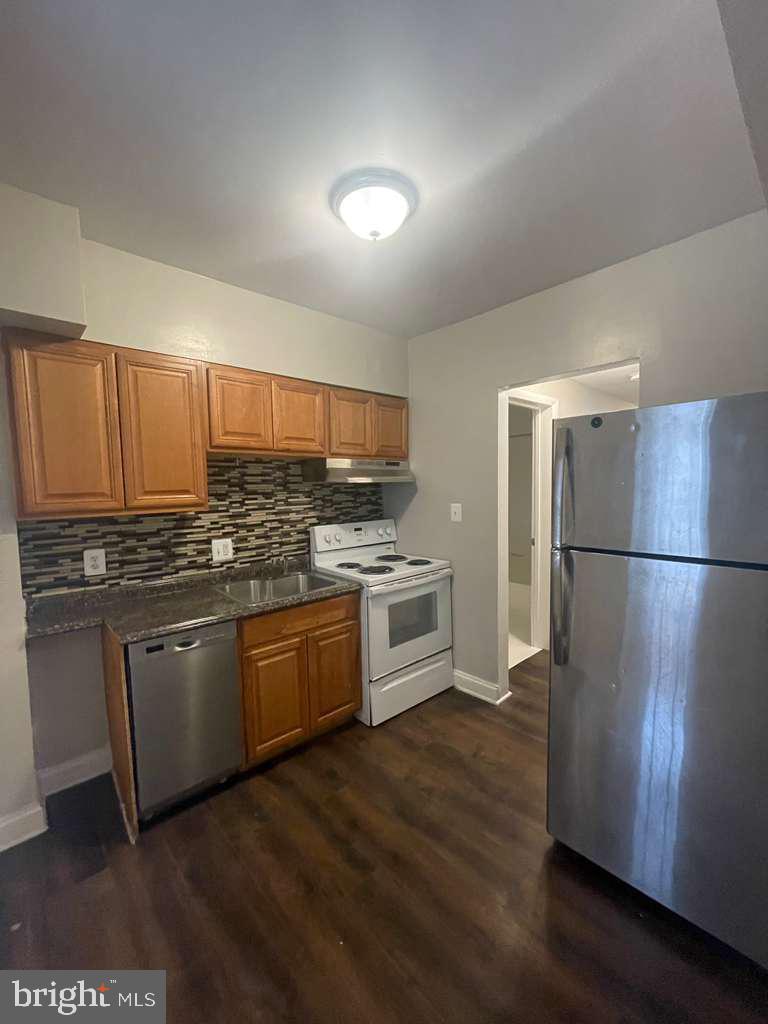 2830 R St SE #1 — photo