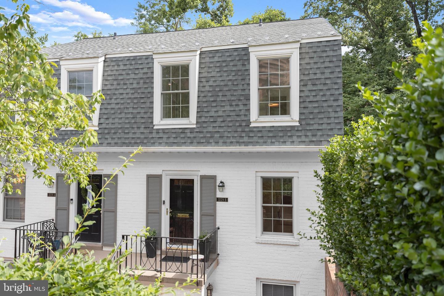 3229 Sutton Pl NW #B — photo