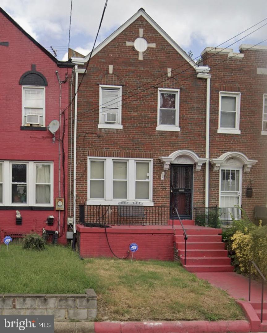 529 Ingraham St NW — photo