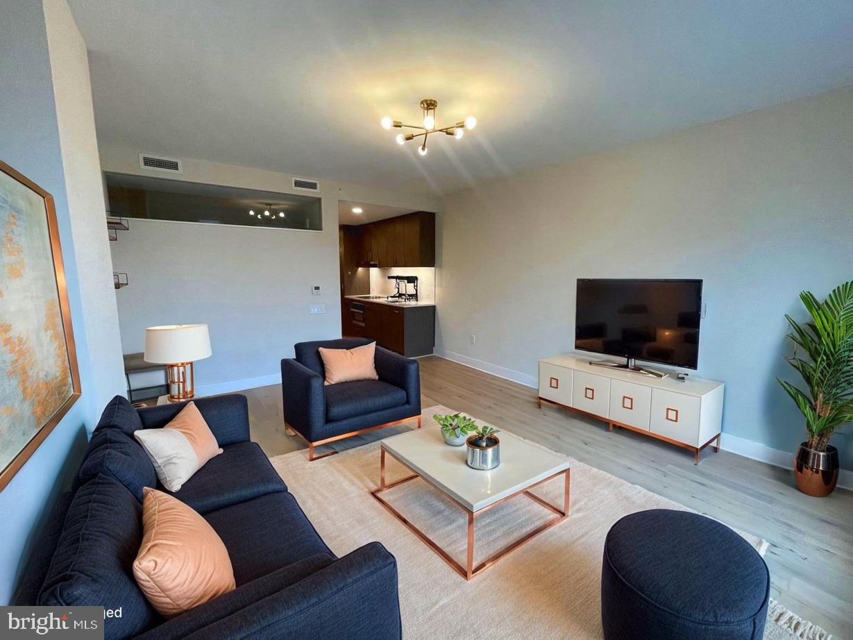 1211 SE Van St SE #1010 — photo