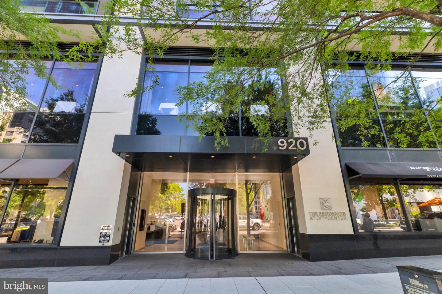 920 I St NW #403 — photo