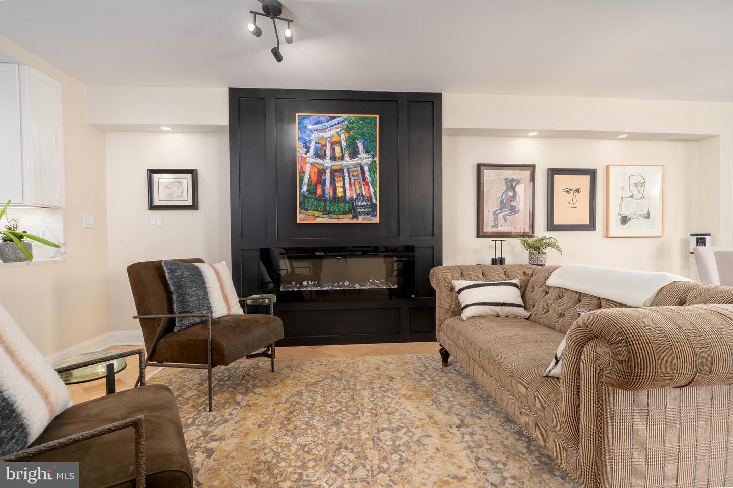 700 New Hampshire Ave NW #703 — photo