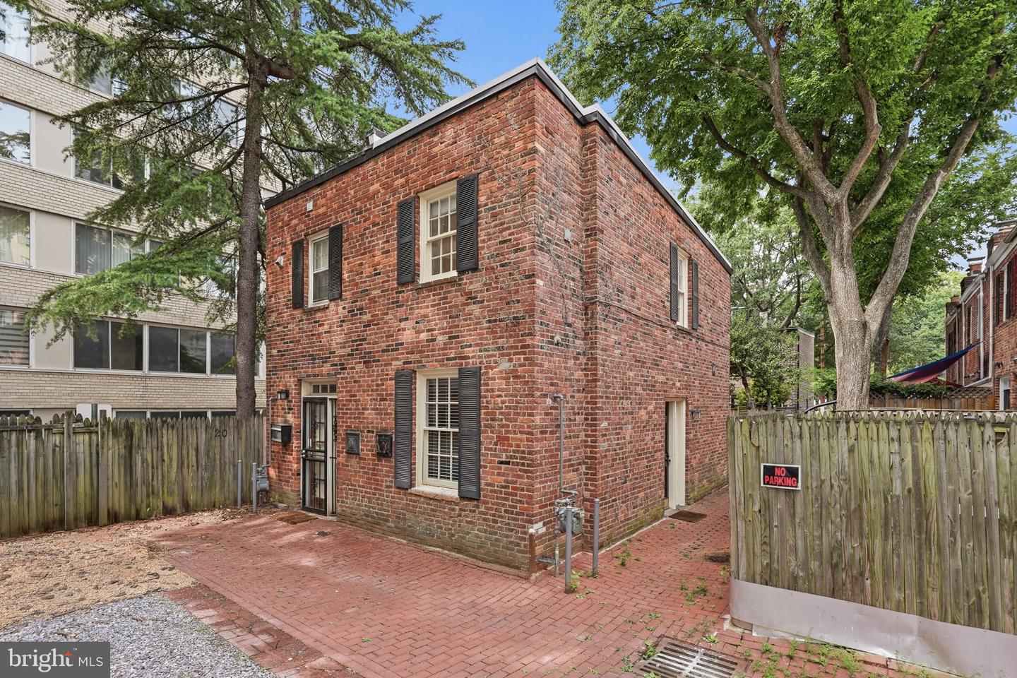 19 Snows Ct NW — photo