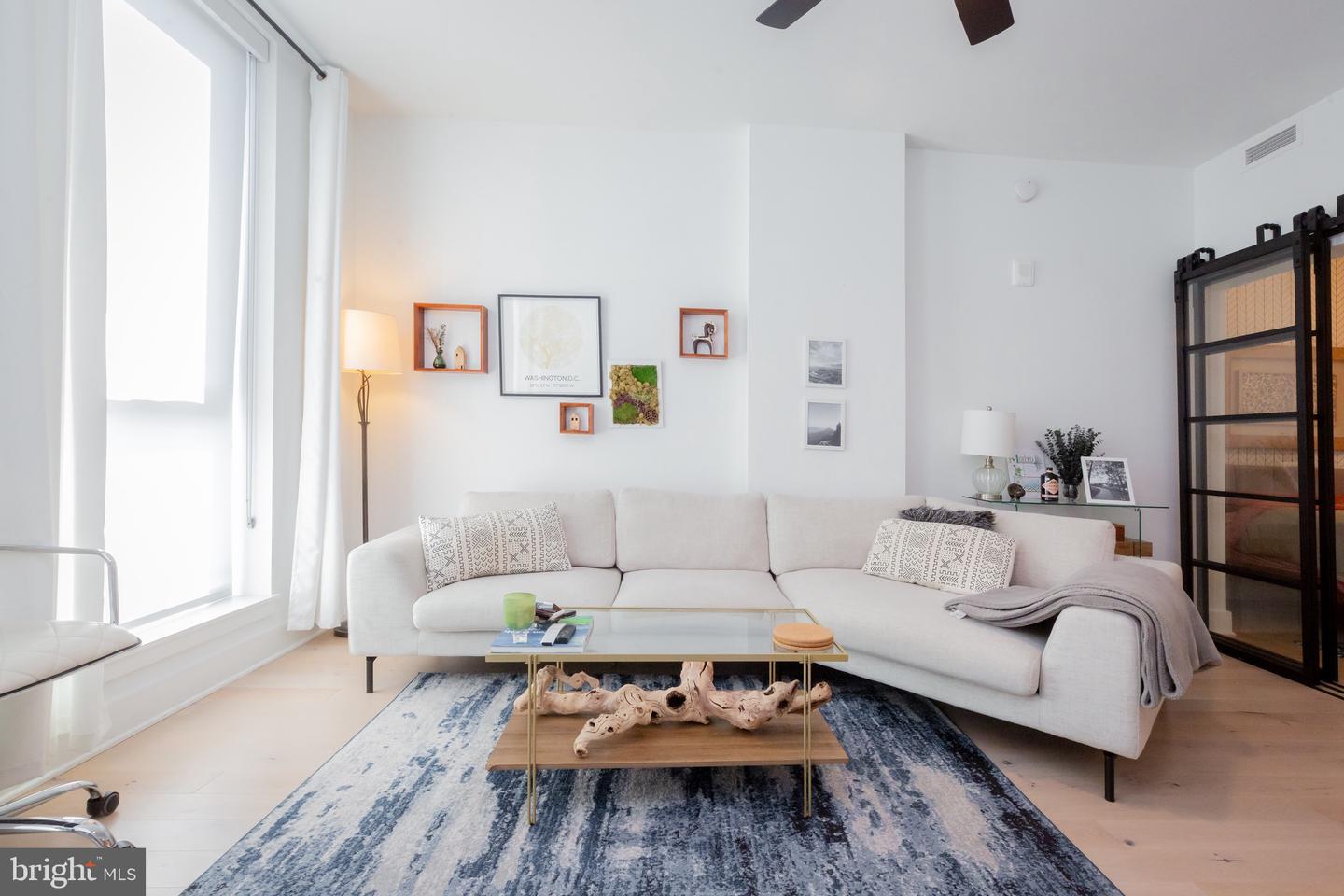 1211 Van St SE #1210 — photo