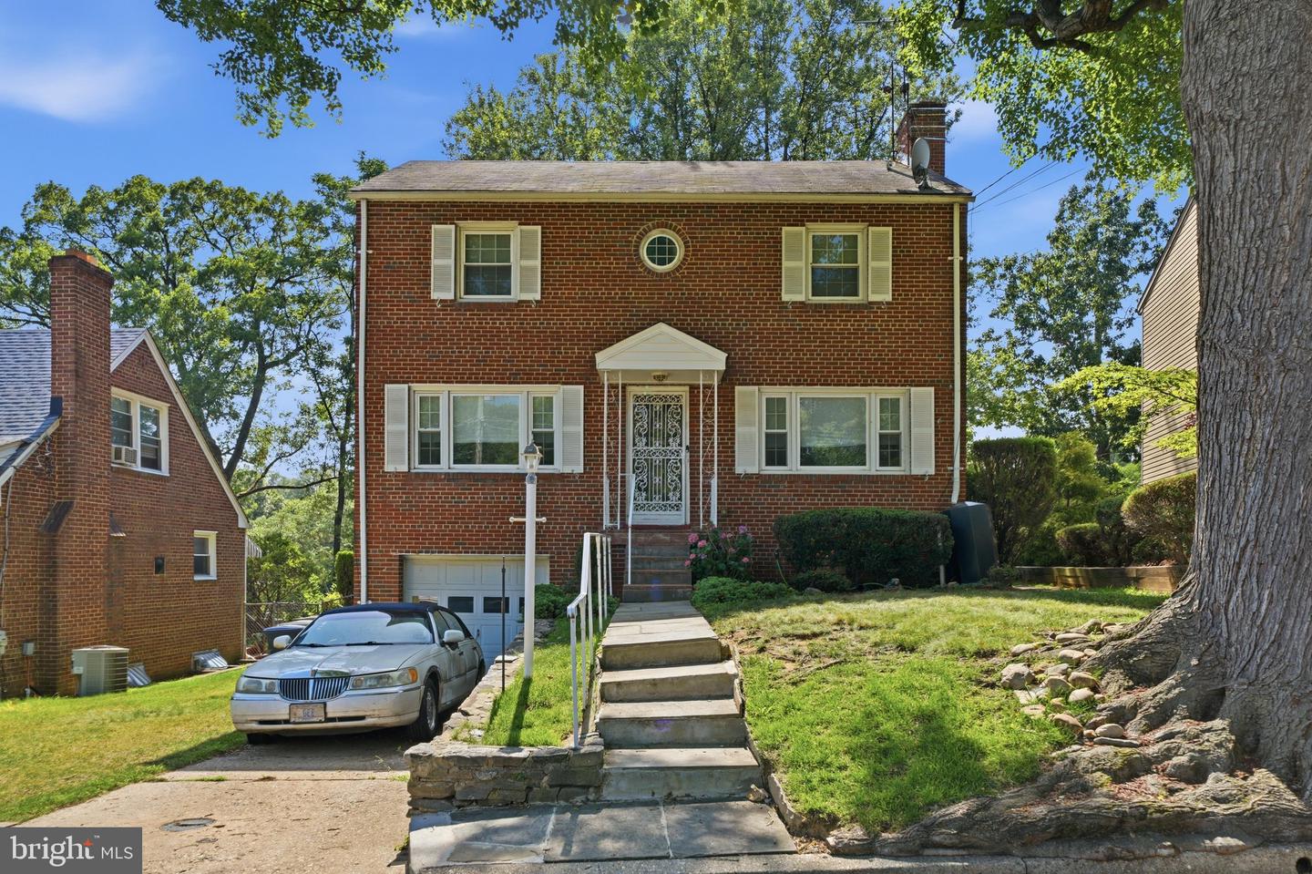 1507 38th St SE — photo