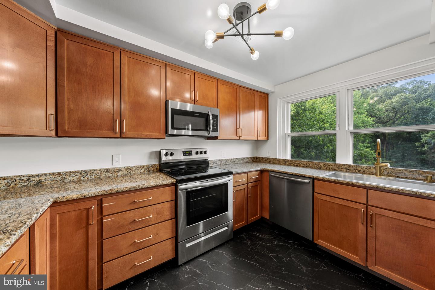 1800 28th Pl SE #205 — photo