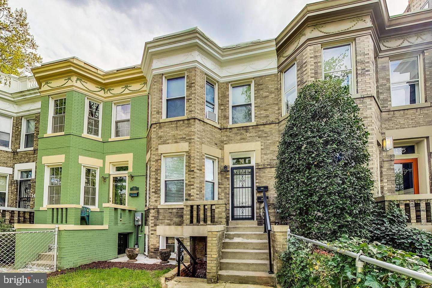 137 R Street NE, Washington, DC 20002 — photo 2