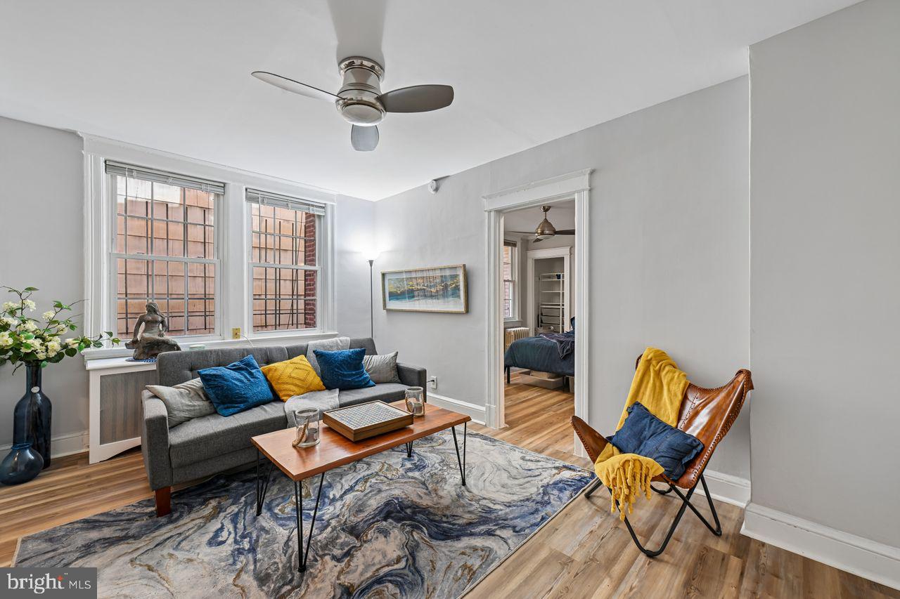 414 Seward Sq SE #104 — photo