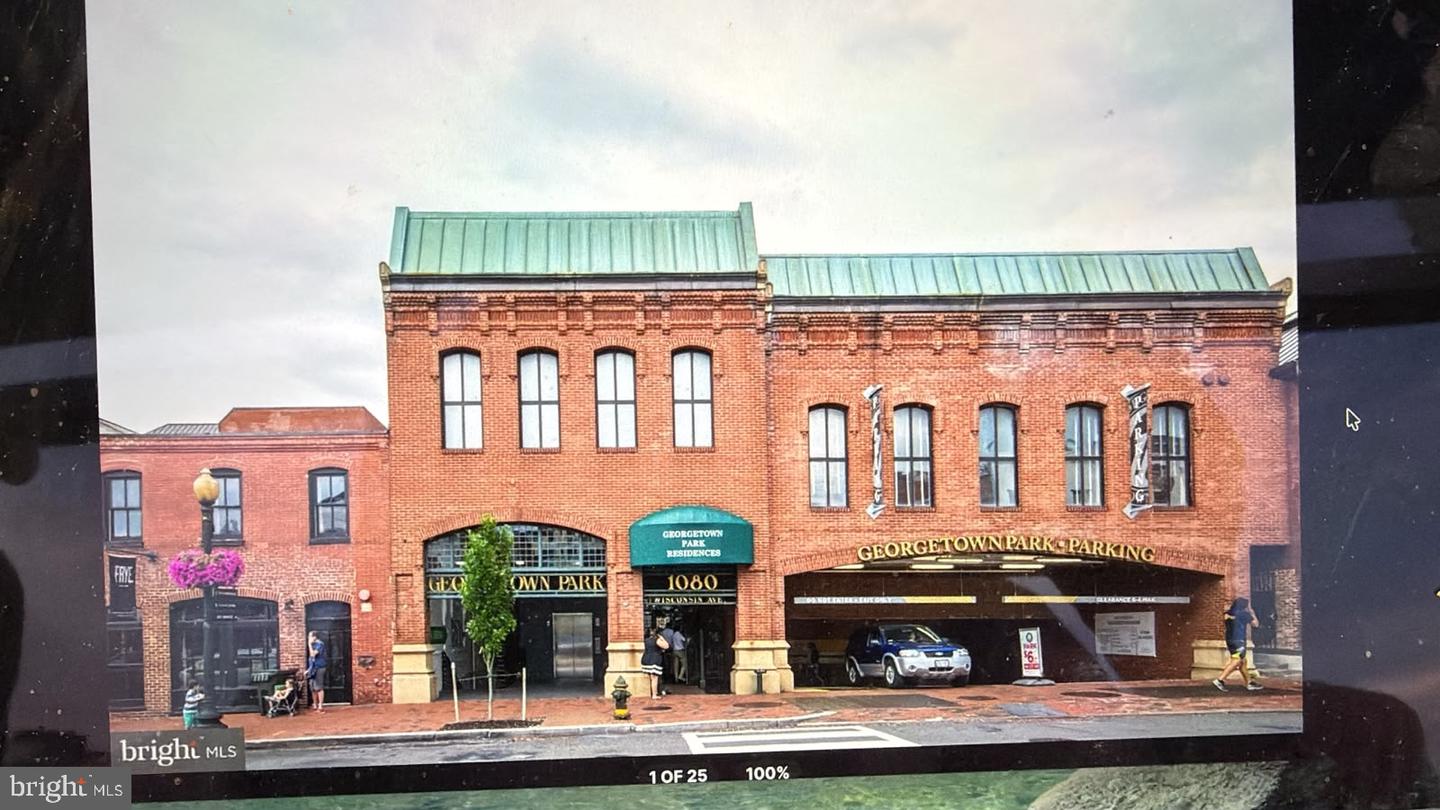 1080 Wisconsin Ave NW #2012 — photo
