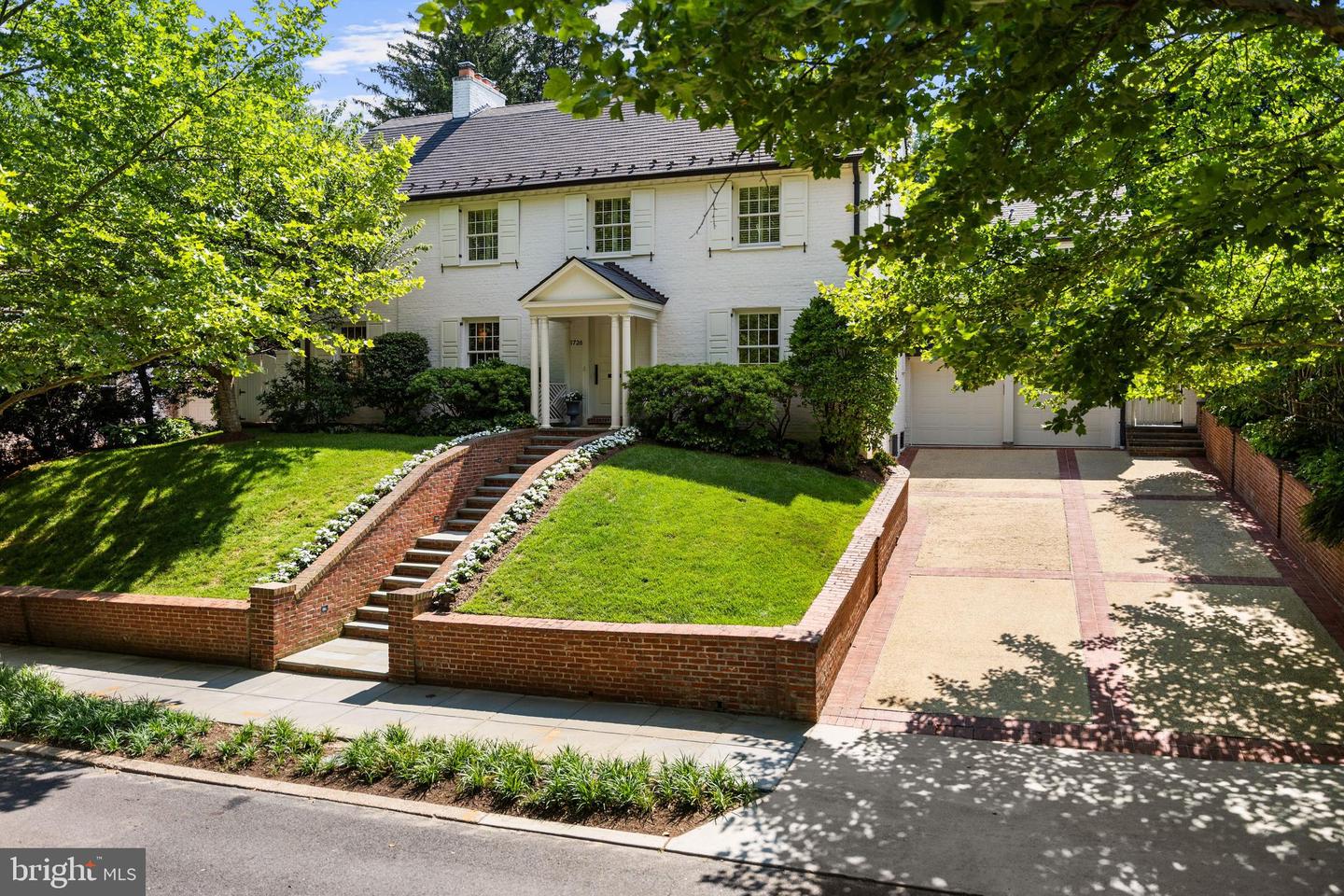 1726 Hoban Rd NW — photo