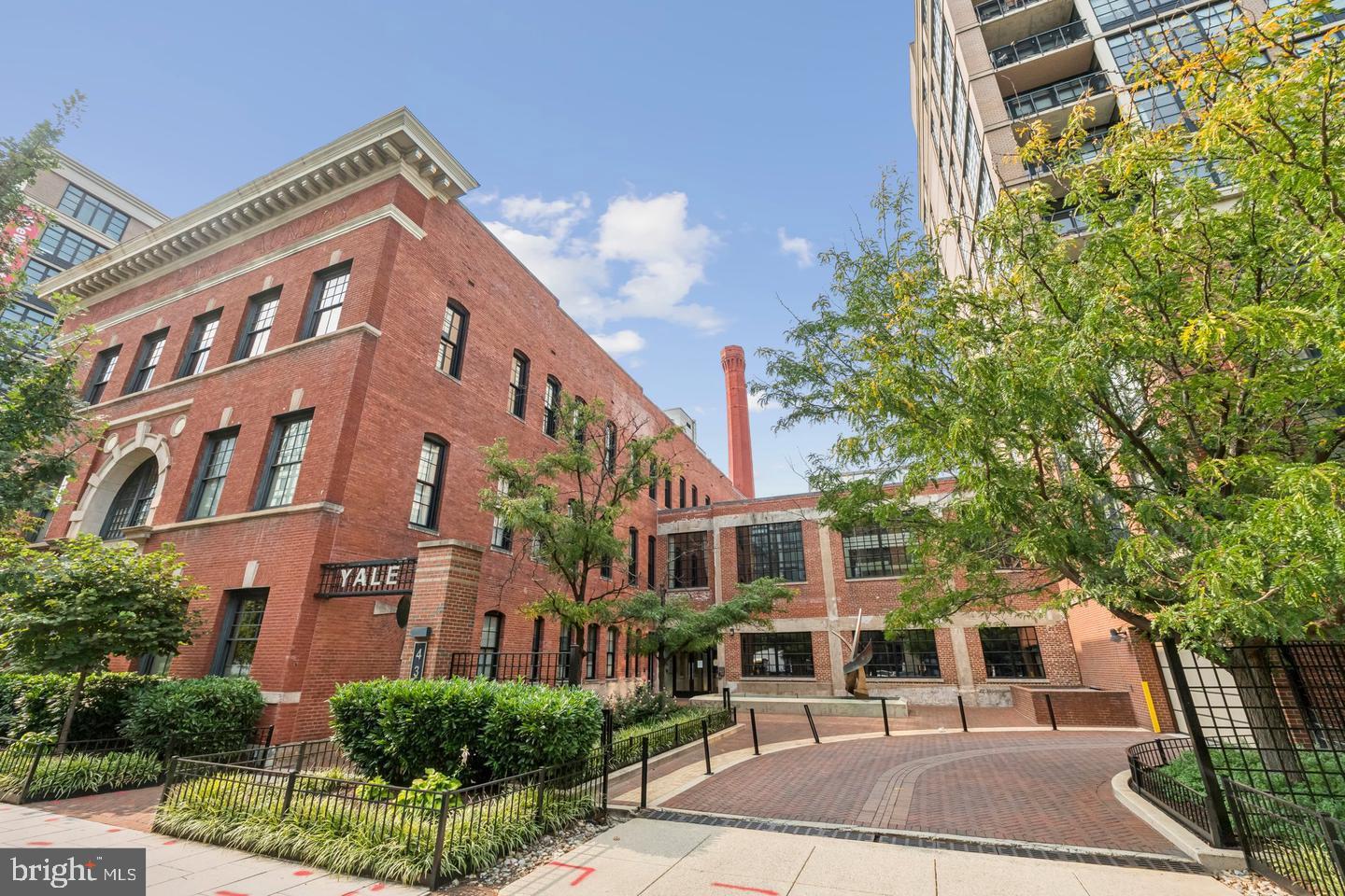 437 New York Ave NW #324 — photo