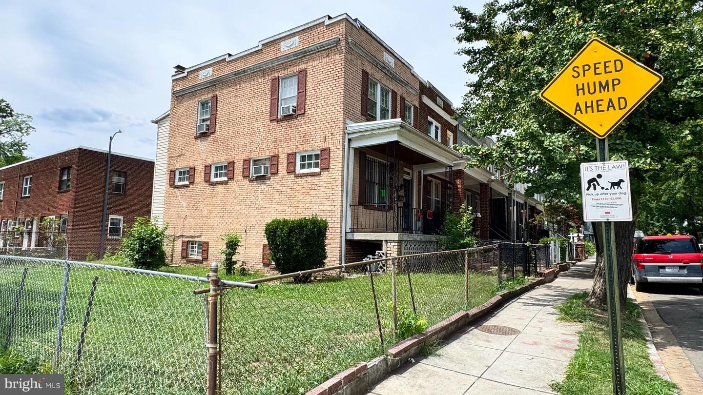 1673 Rosedale Street NE, Washington, DC 20002