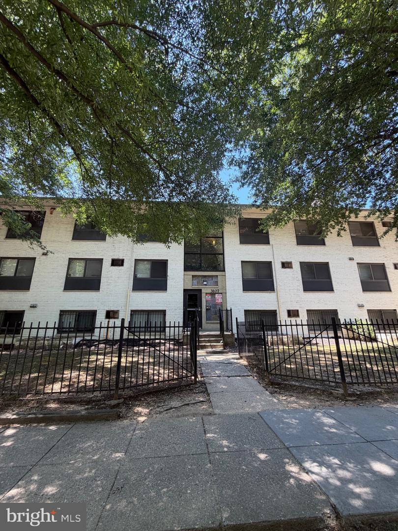 3107 Naylor Rd SE #301 — photo