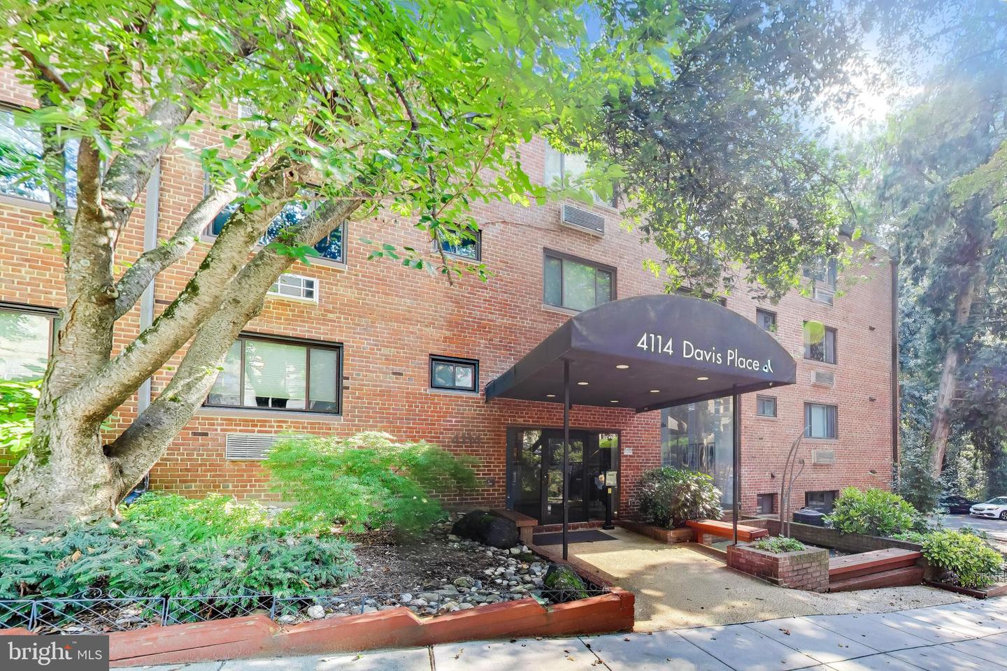 4114 Davis Pl NW #315 — photo