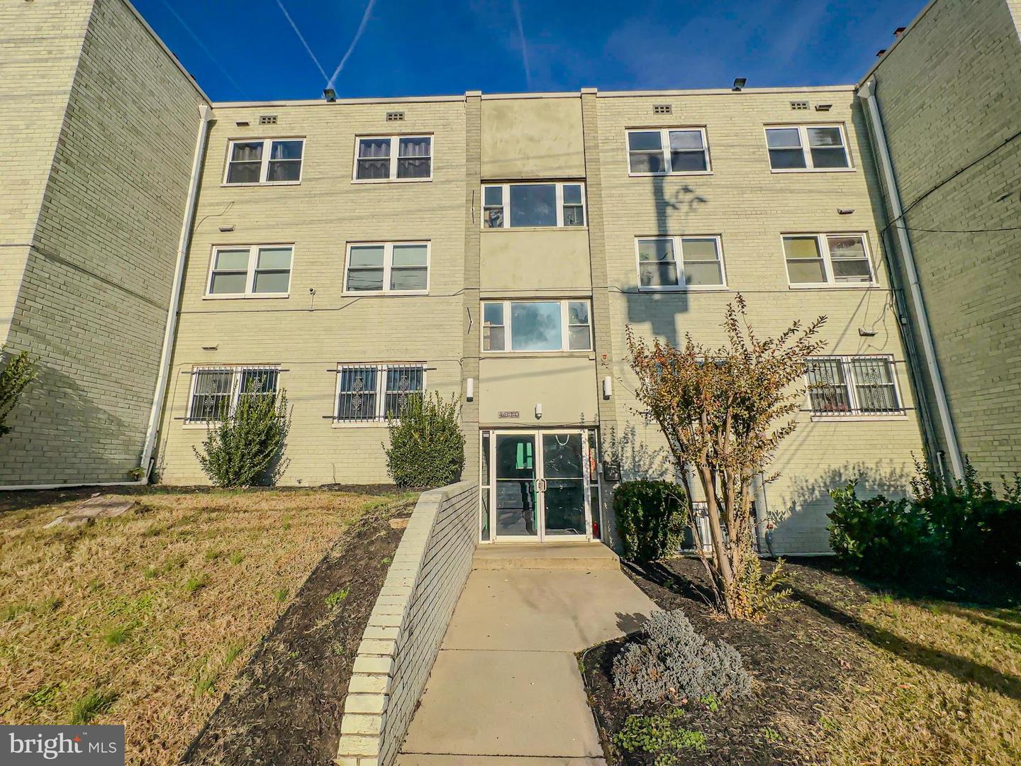 4810 Quarles St NE #201 — photo