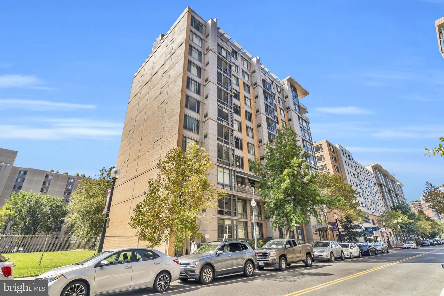 440 L St NW #1014 — photo