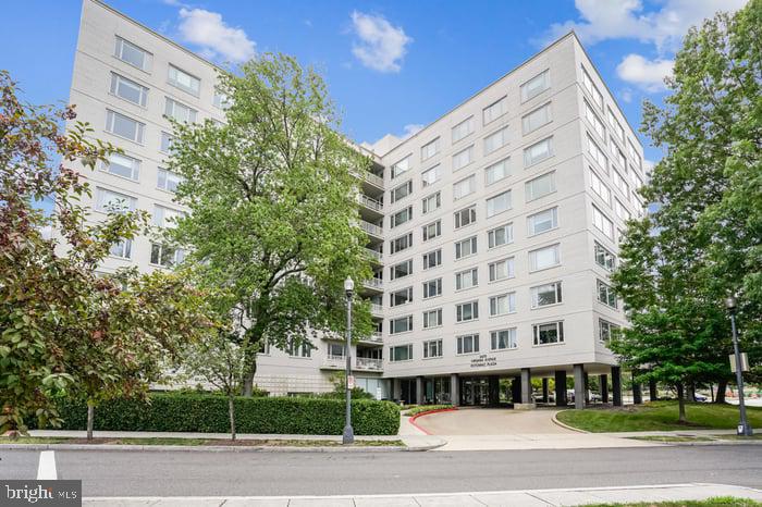 2475 Virginia NW #220 — photo