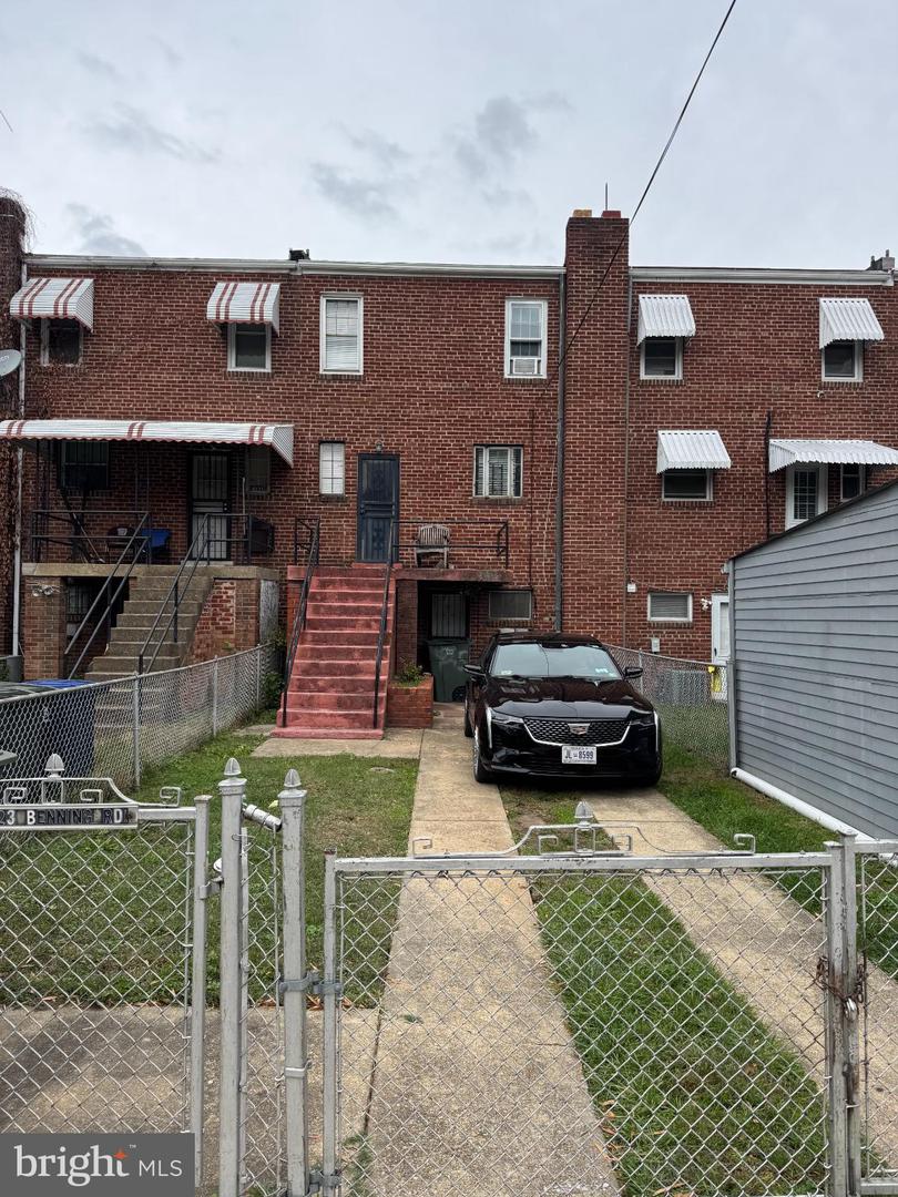 4223 Benning Road NE, Washington, DC 20019 — photo 2