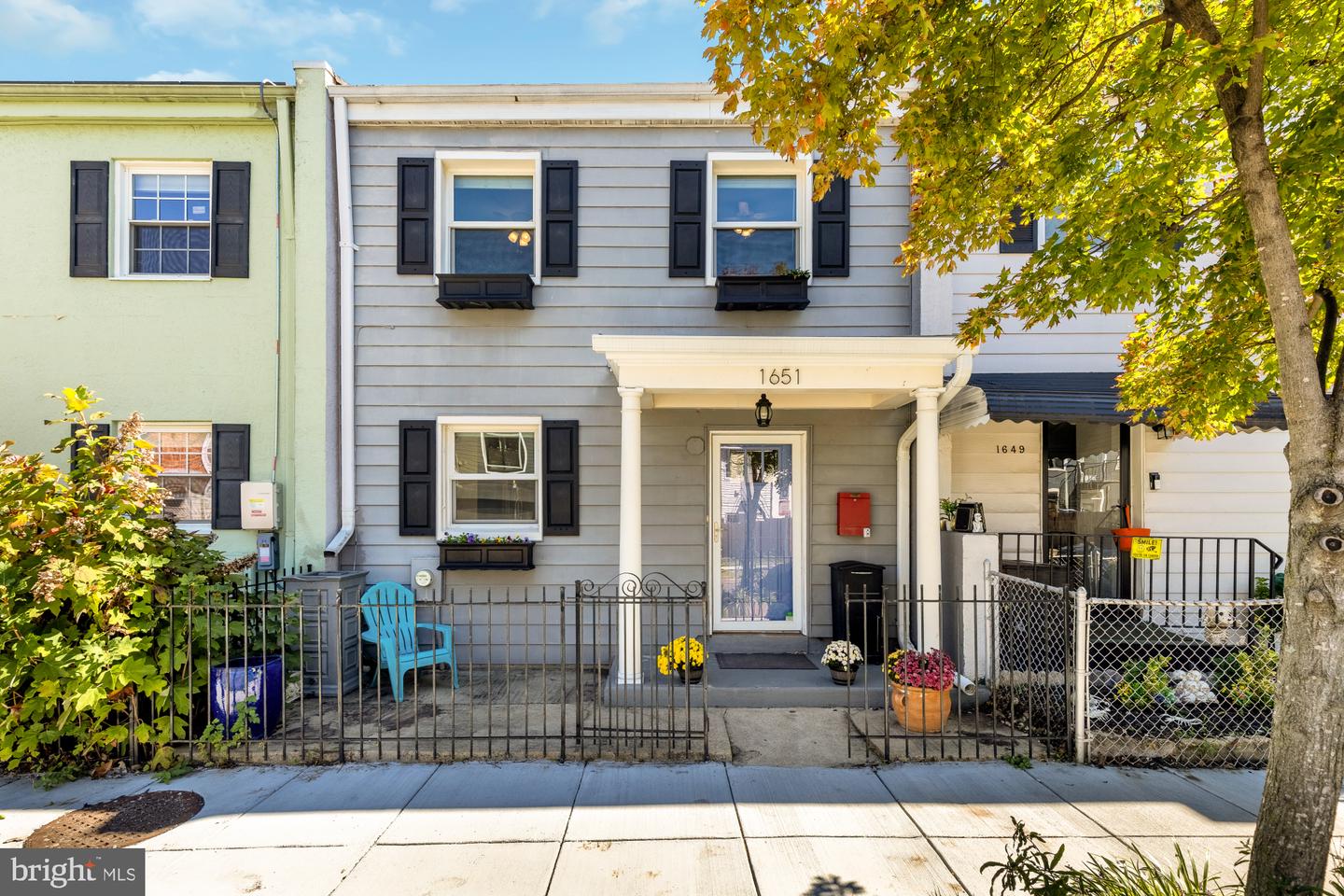 1651 11th Pl NE — photo