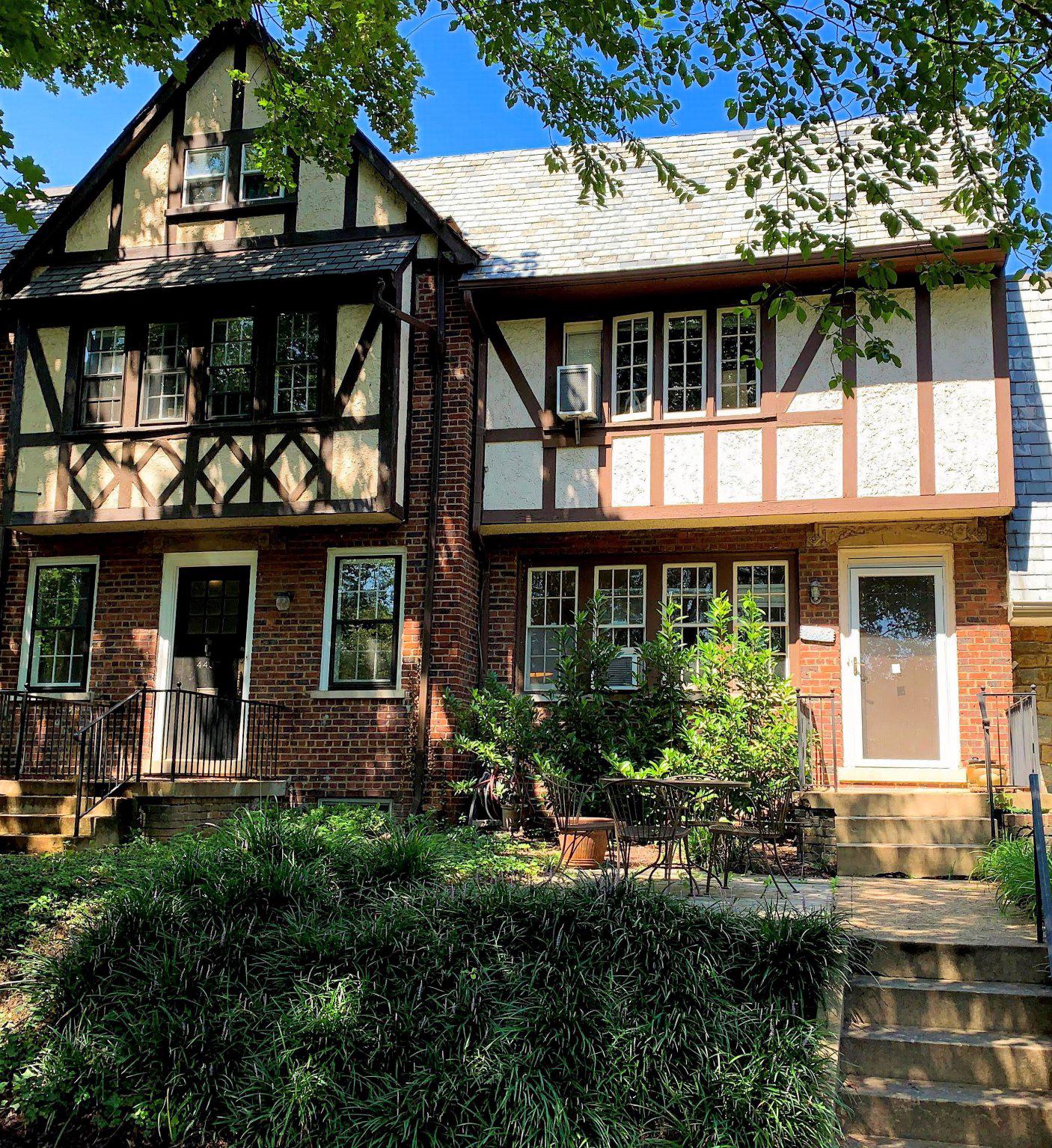 4435 Greenwich Pkwy NW — photo