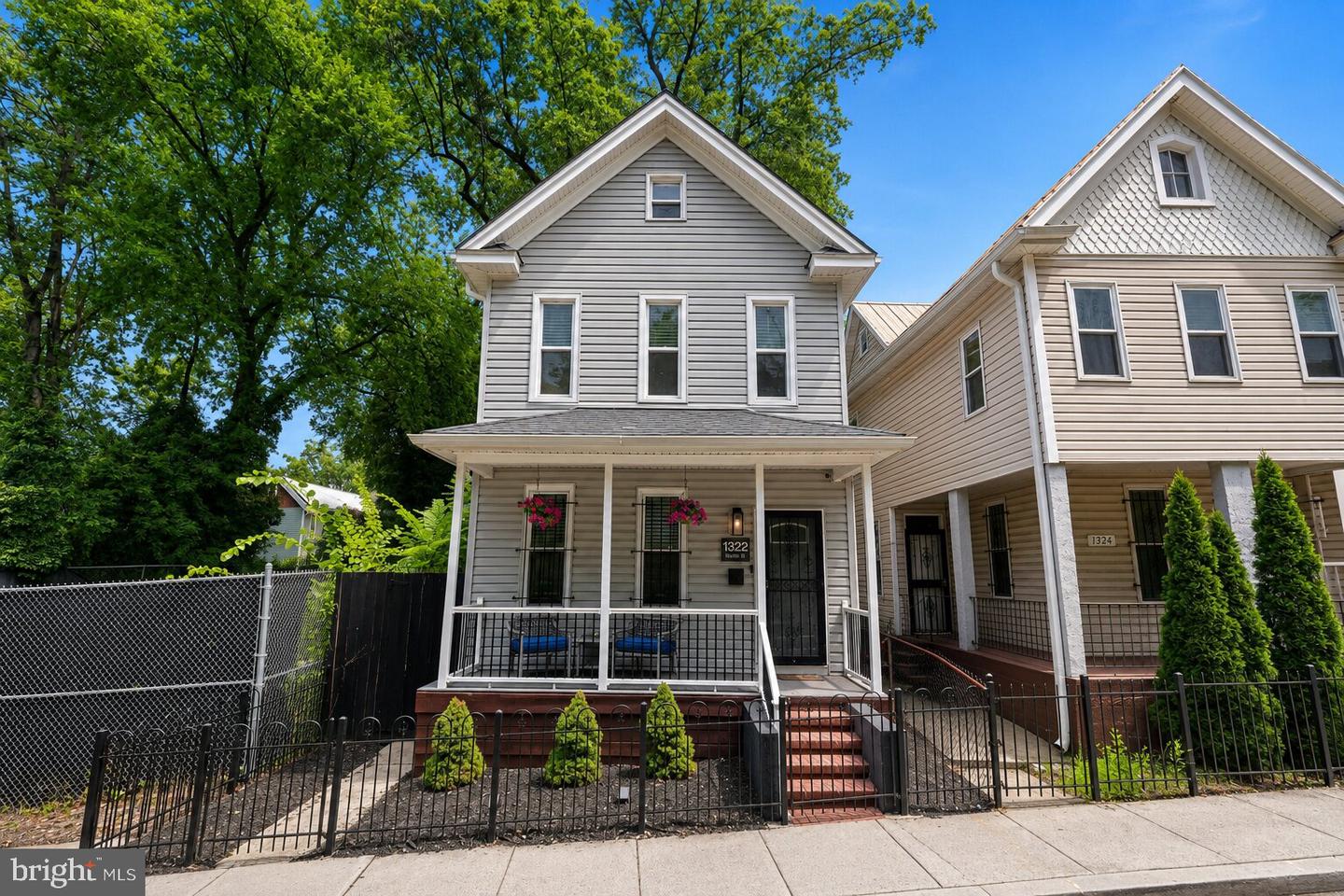 1322 Morris Rd SE — photo