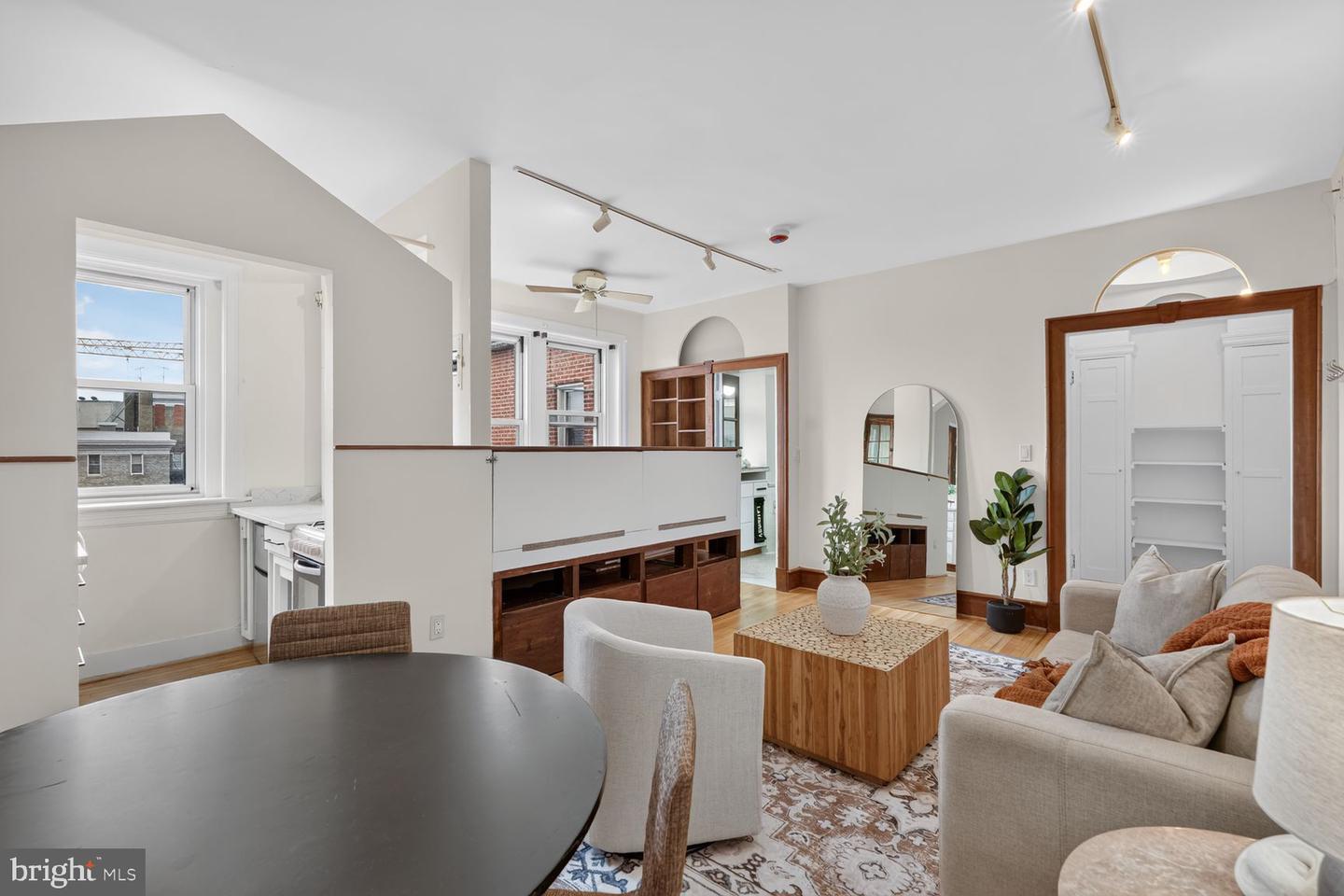 1954 Columbia Road NW #804, Washington, DC 20009 — photo 2