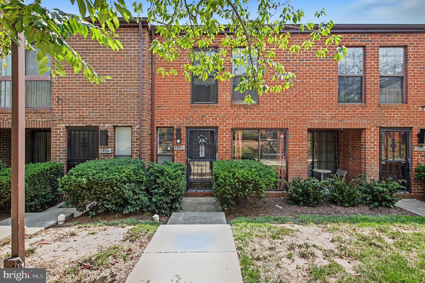 1802 Bryant St NE — photo