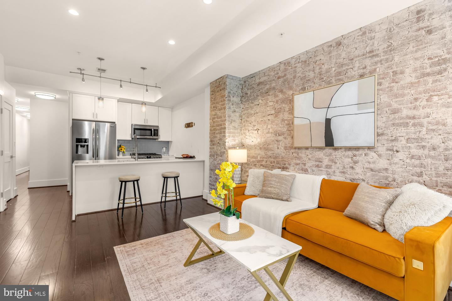 1451 Girard St NW #2 — photo