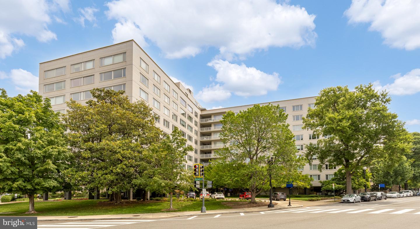 2475 Virginia Ave NW #410 — photo
