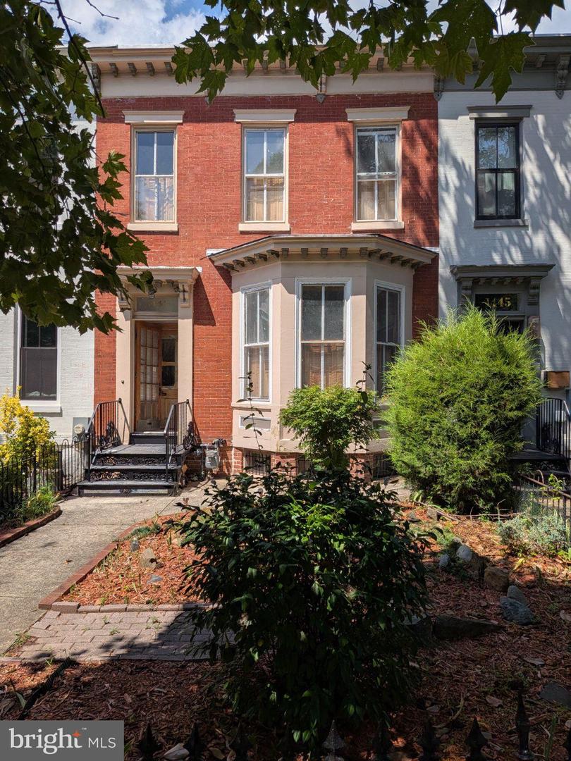 1447 S St NW — photo