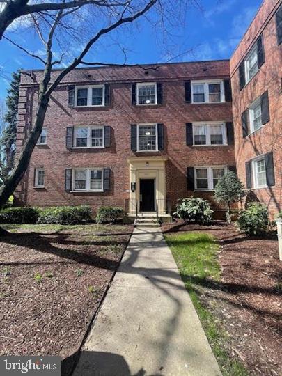3922 Southern Ave SE #101 — photo