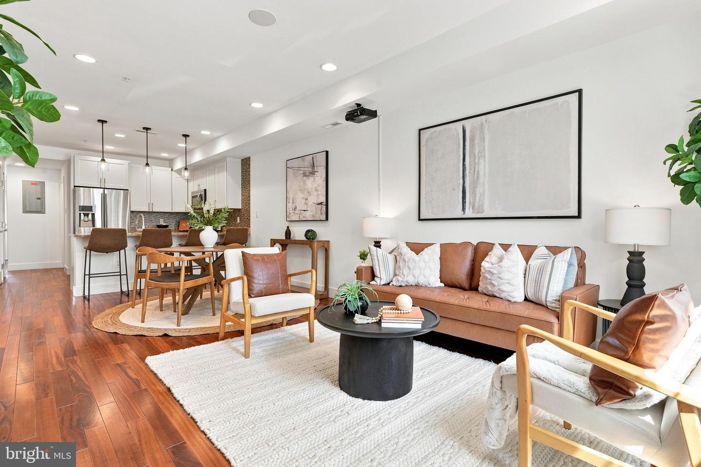 1512 F St NE #2 — photo