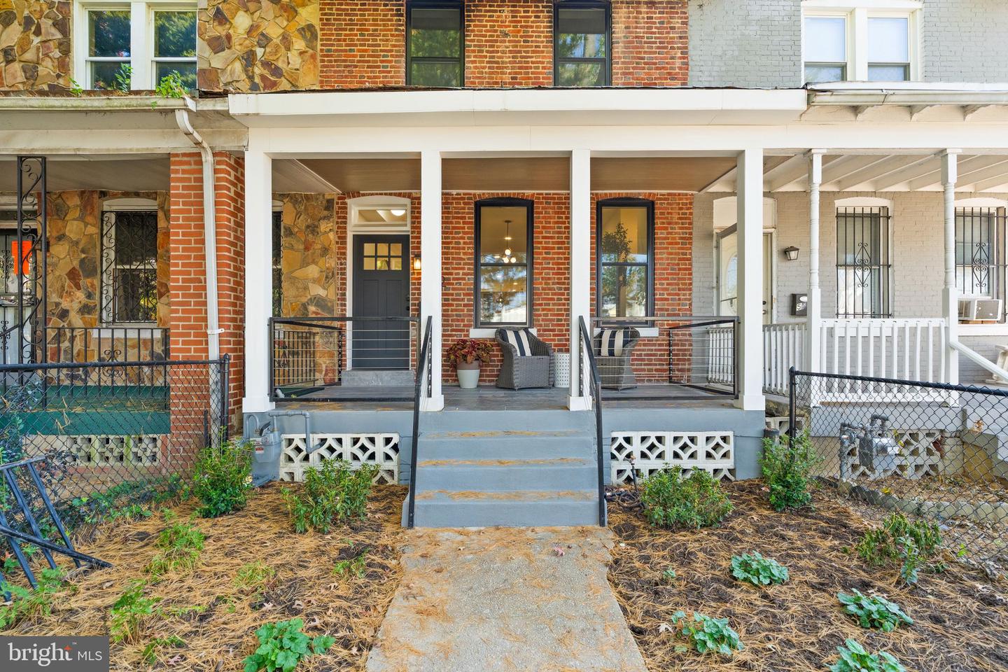 552 Shepherd St NW — photo
