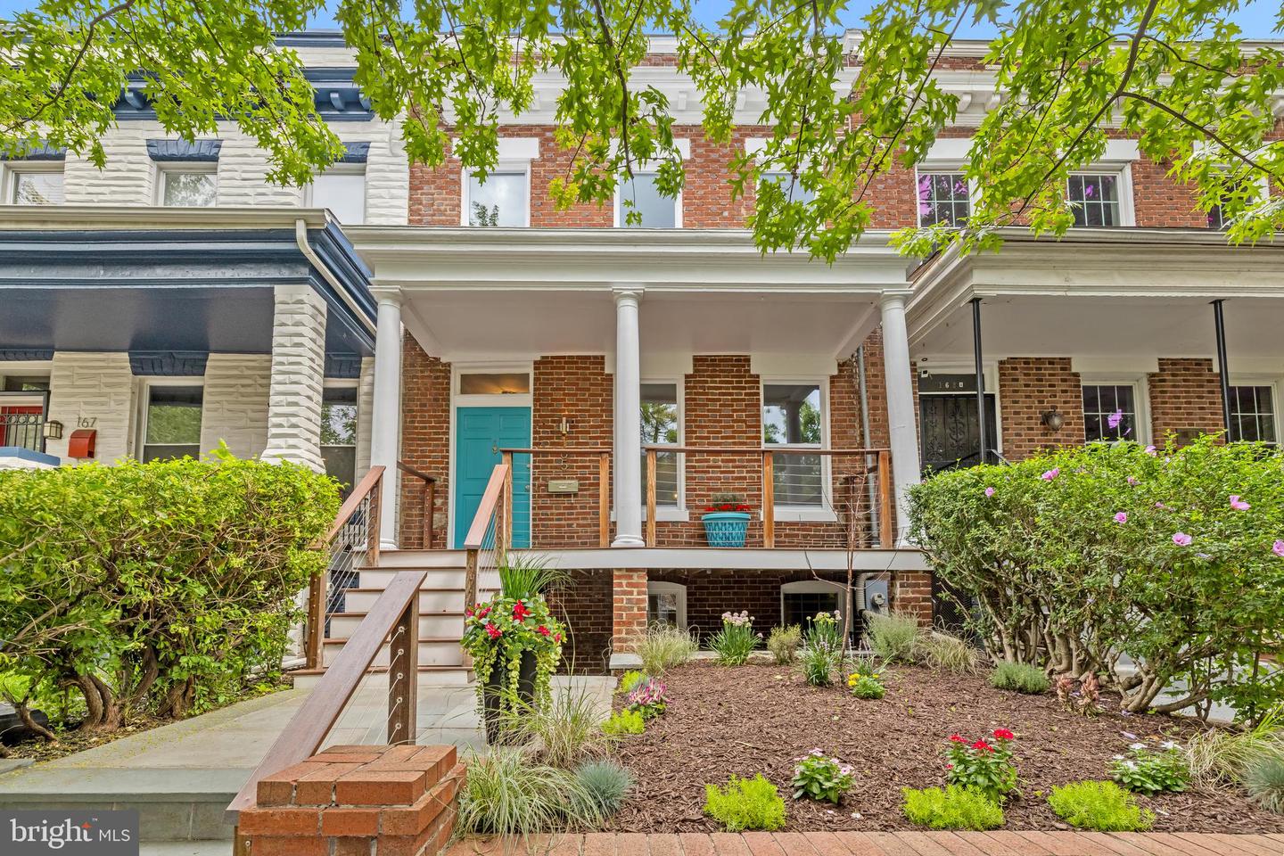 165 Adams St NW — photo