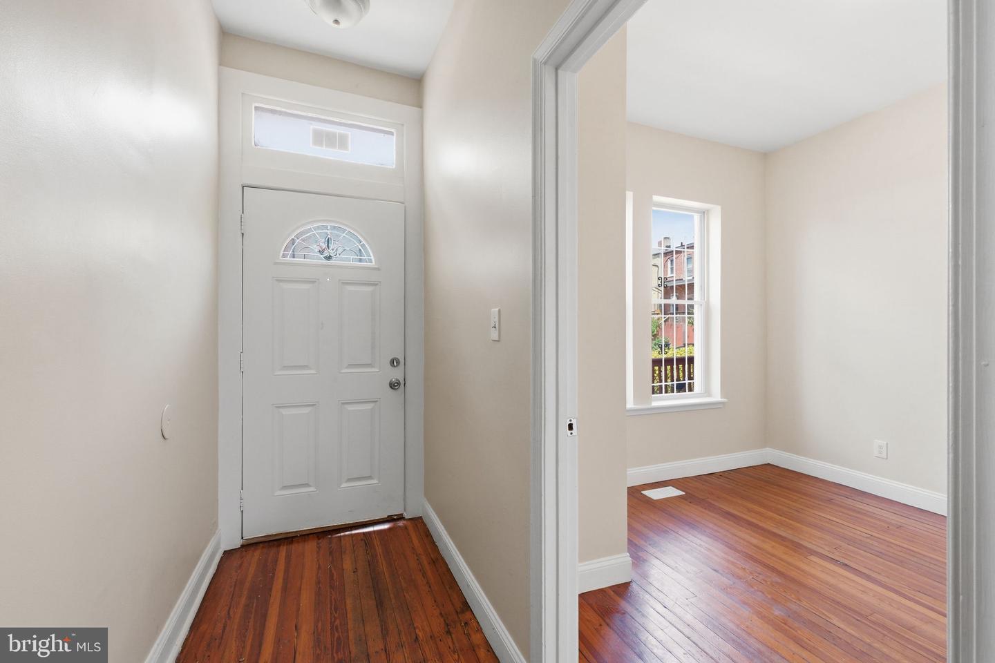 720 Gresham Place NW, Washington, DC 20001 — photo 2