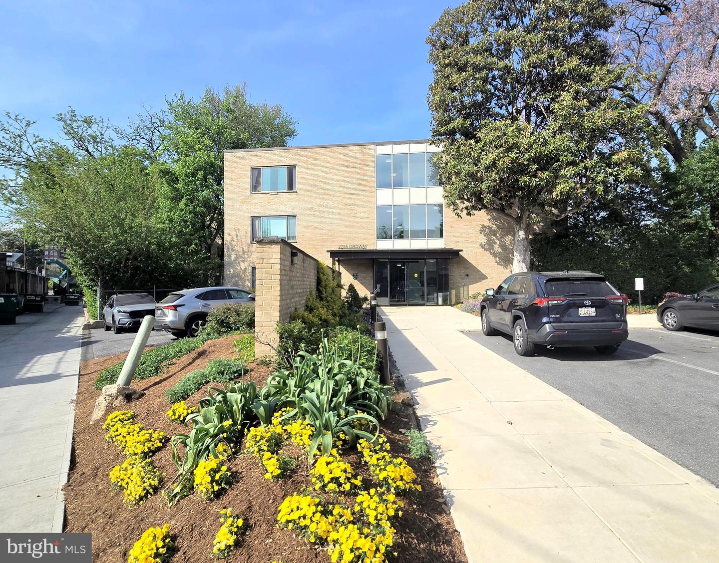 2755 Ordway St NW #208 — photo
